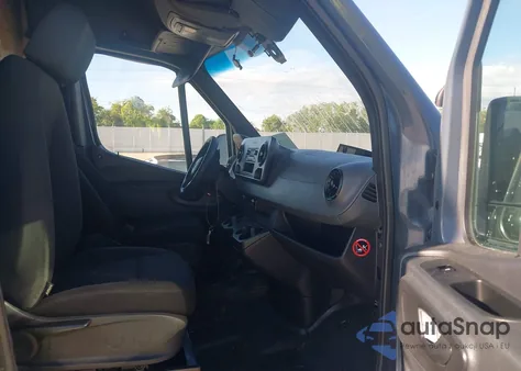 2019 Mercedes-Benz Sprinter 2500 High Roof V6 из США, поврежденный, VIN WD4PF1CD4KP143485